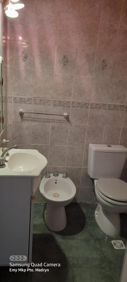 Pequena Casa De Troncos, Detras De Casa Principal No Trabajo Con Tarjeta De Credito Puerto Madryn Exterior foto
